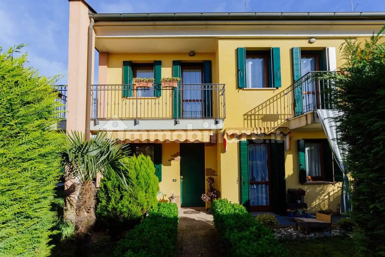 Villa in vendita a Agna