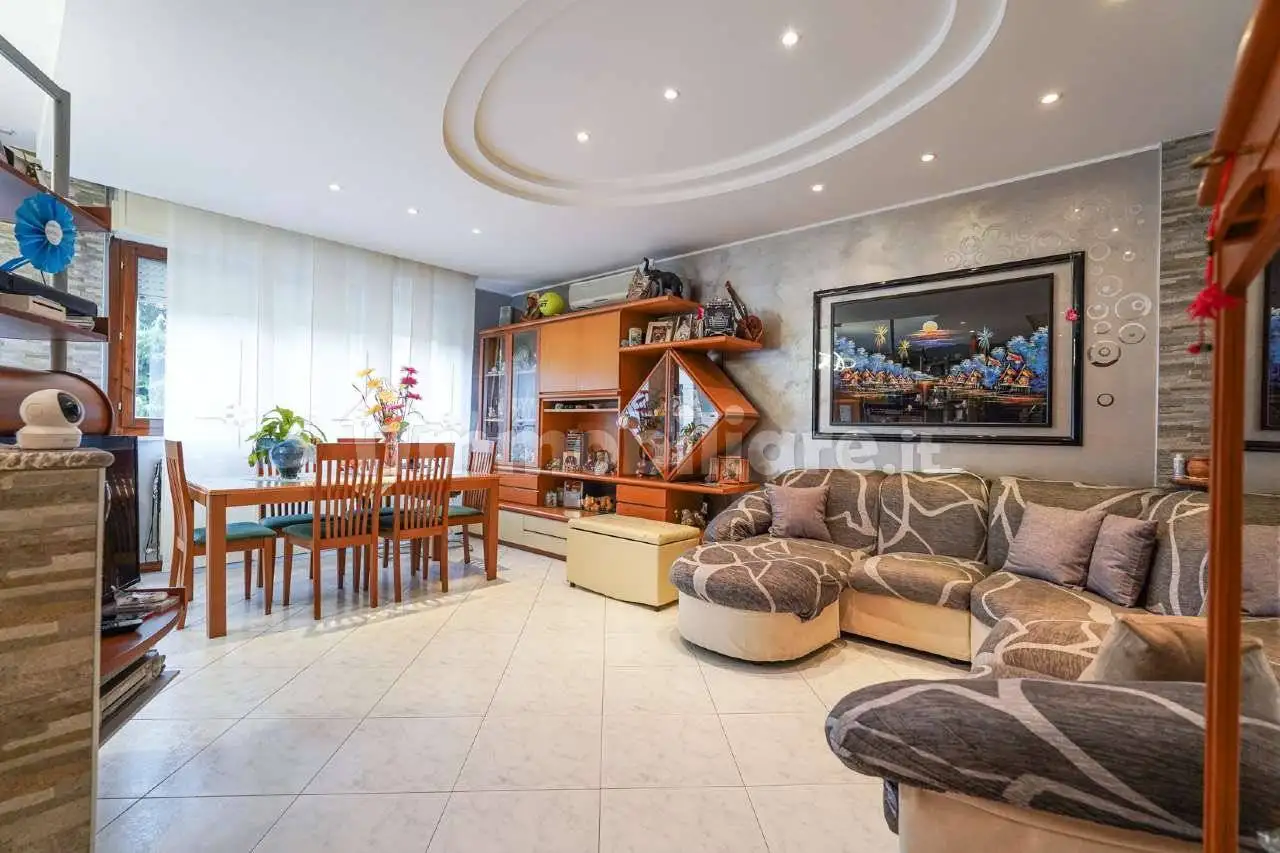 Appartamento in vendita a Carvico