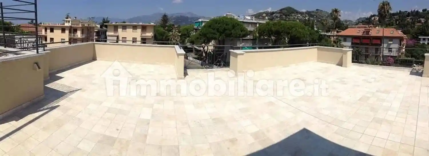 Appartamento in vendita a Bordighera