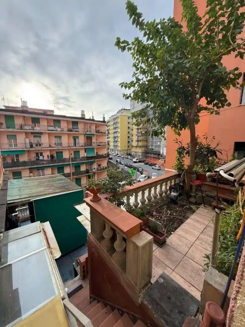 Appartamento in vendita a Genova
