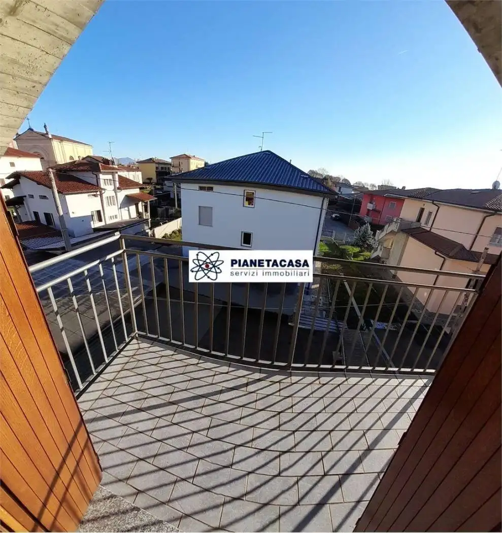 Casa indipendente in vendita a Levate