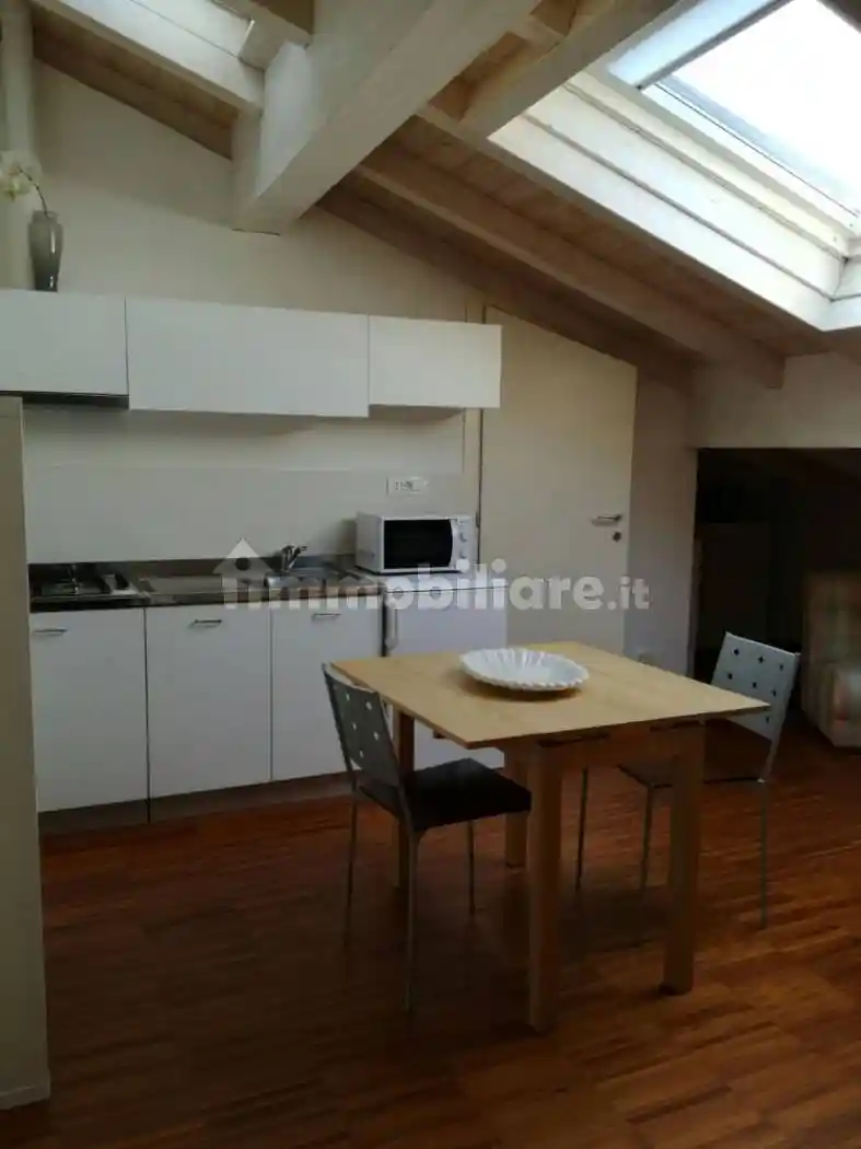 Monolocale viale Antonio Allegri, Centro Storico, Reggio Emilia - foto 4