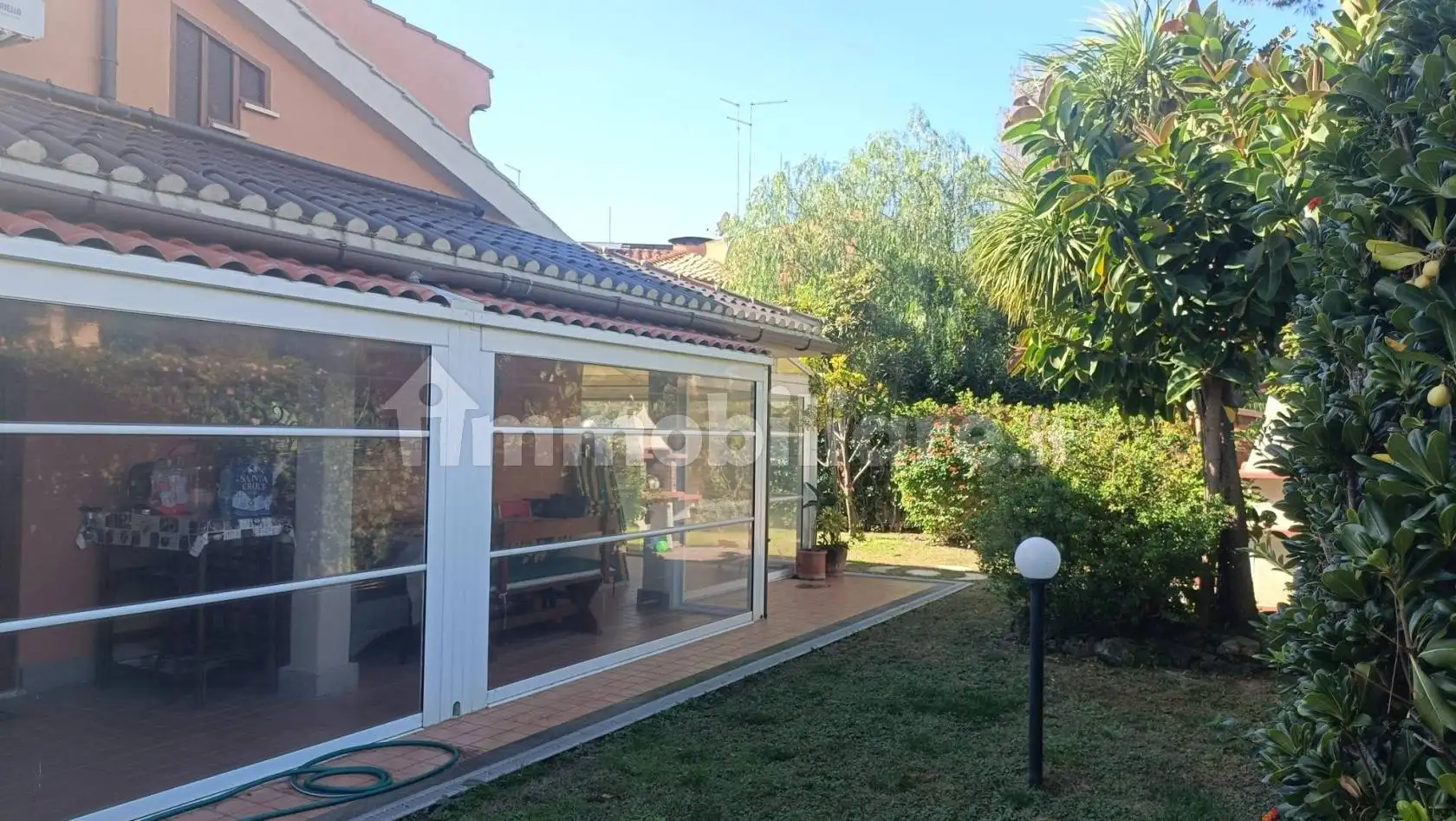 Villa bifamiliare via della Vergine, Marina di San Nicola, Ladispoli - foto 2