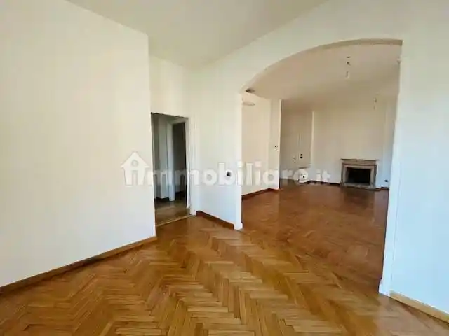 Trilocale via San Damiano 11, San Babila, Milano - foto 4