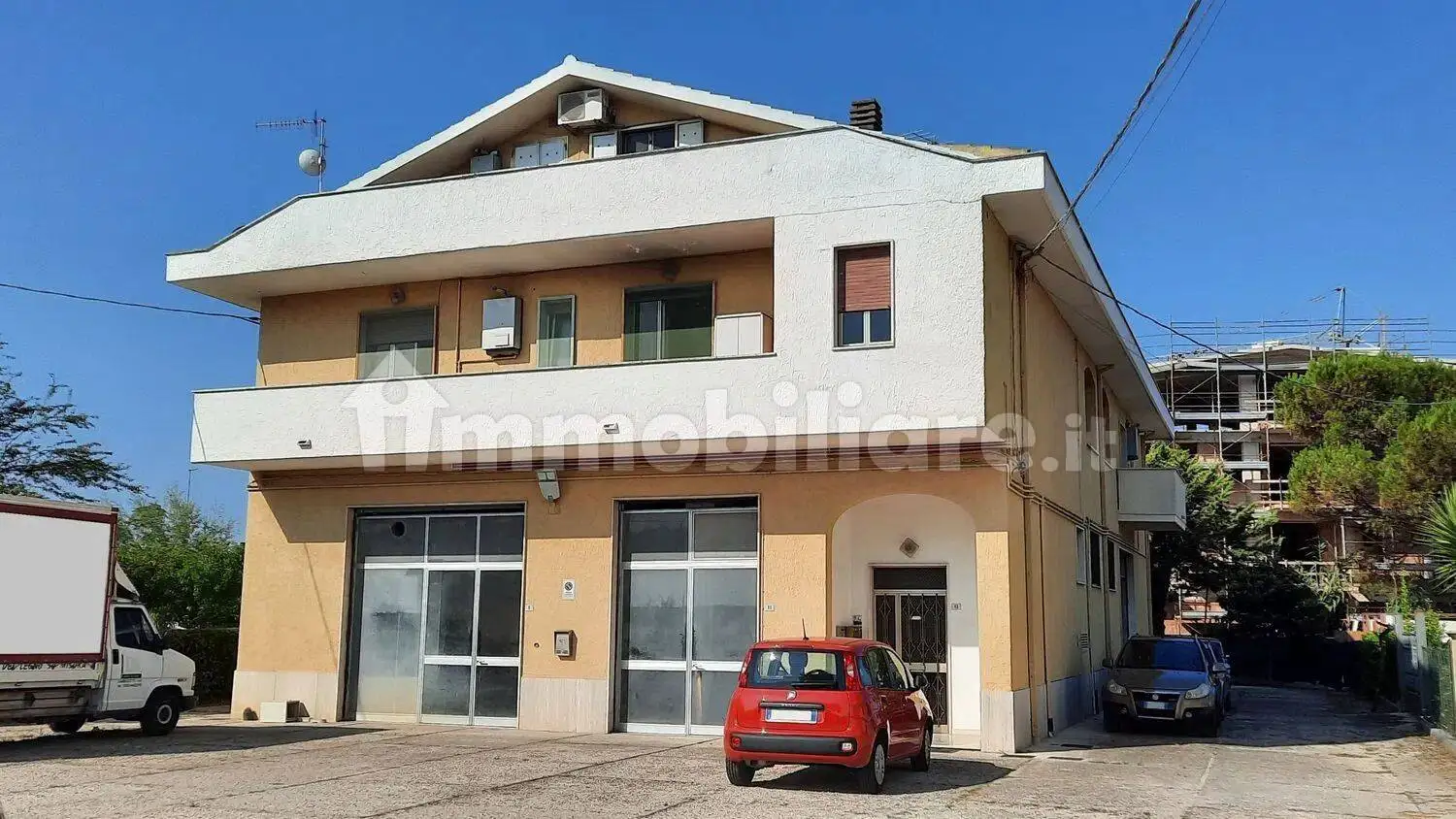 Palazzo - Edificio in vendita a San Giovanni Teatino