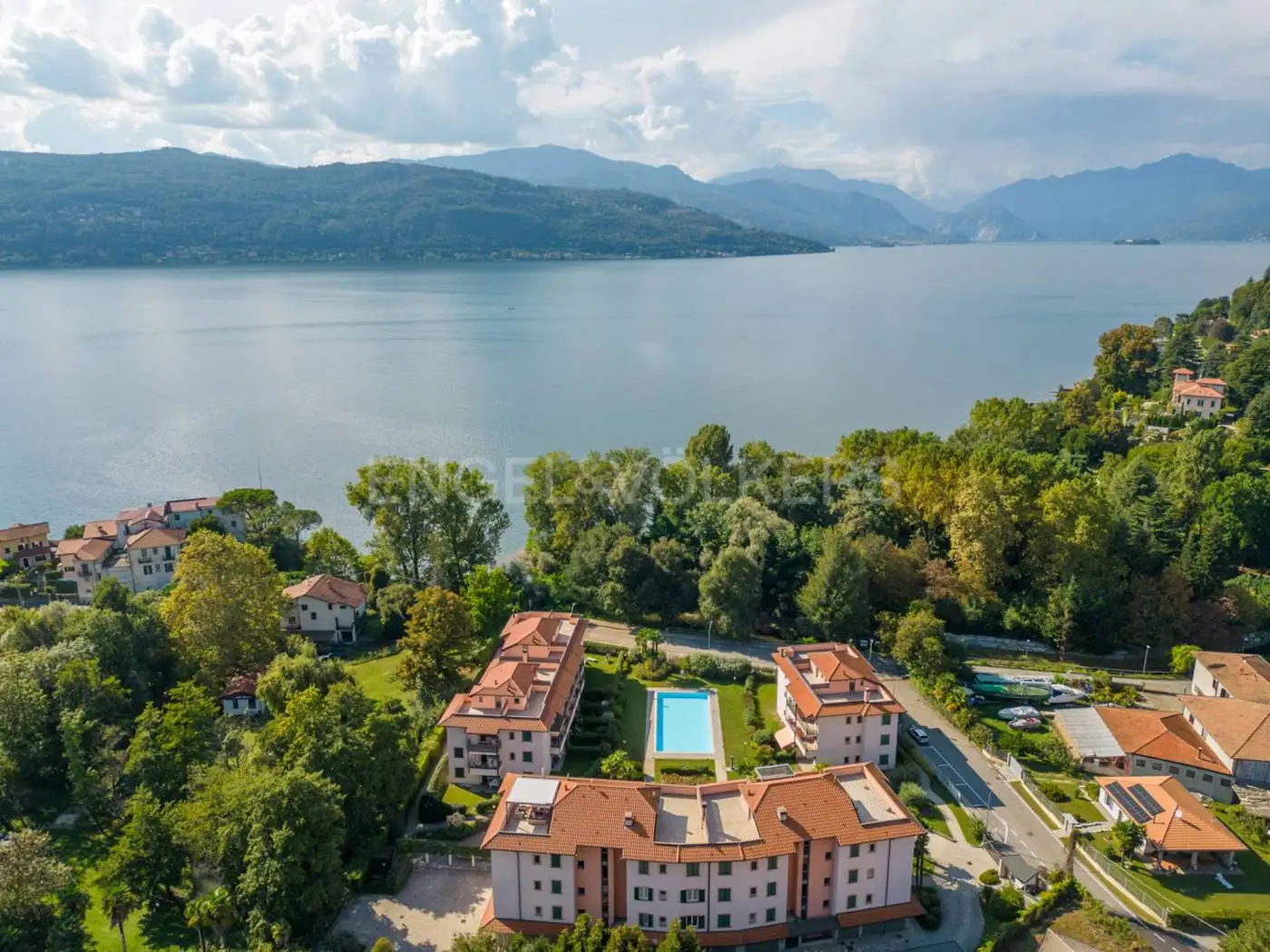 Appartamento in vendita a Leggiuno