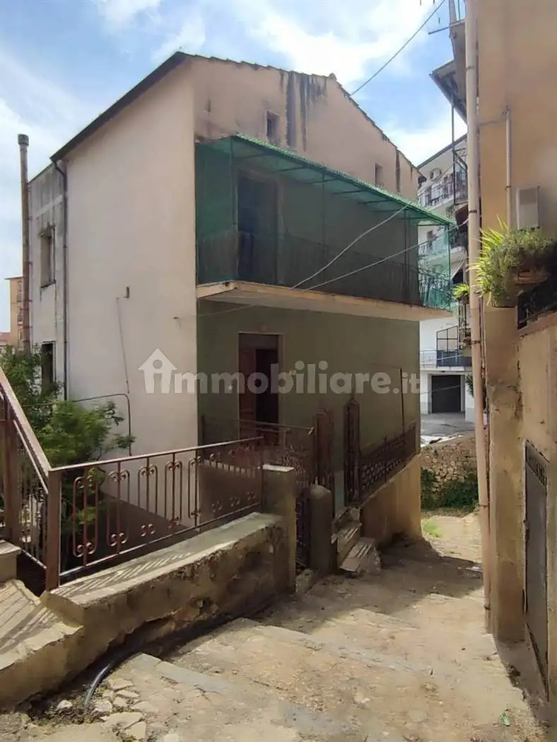 Appartamento in vendita a Roccadaspide