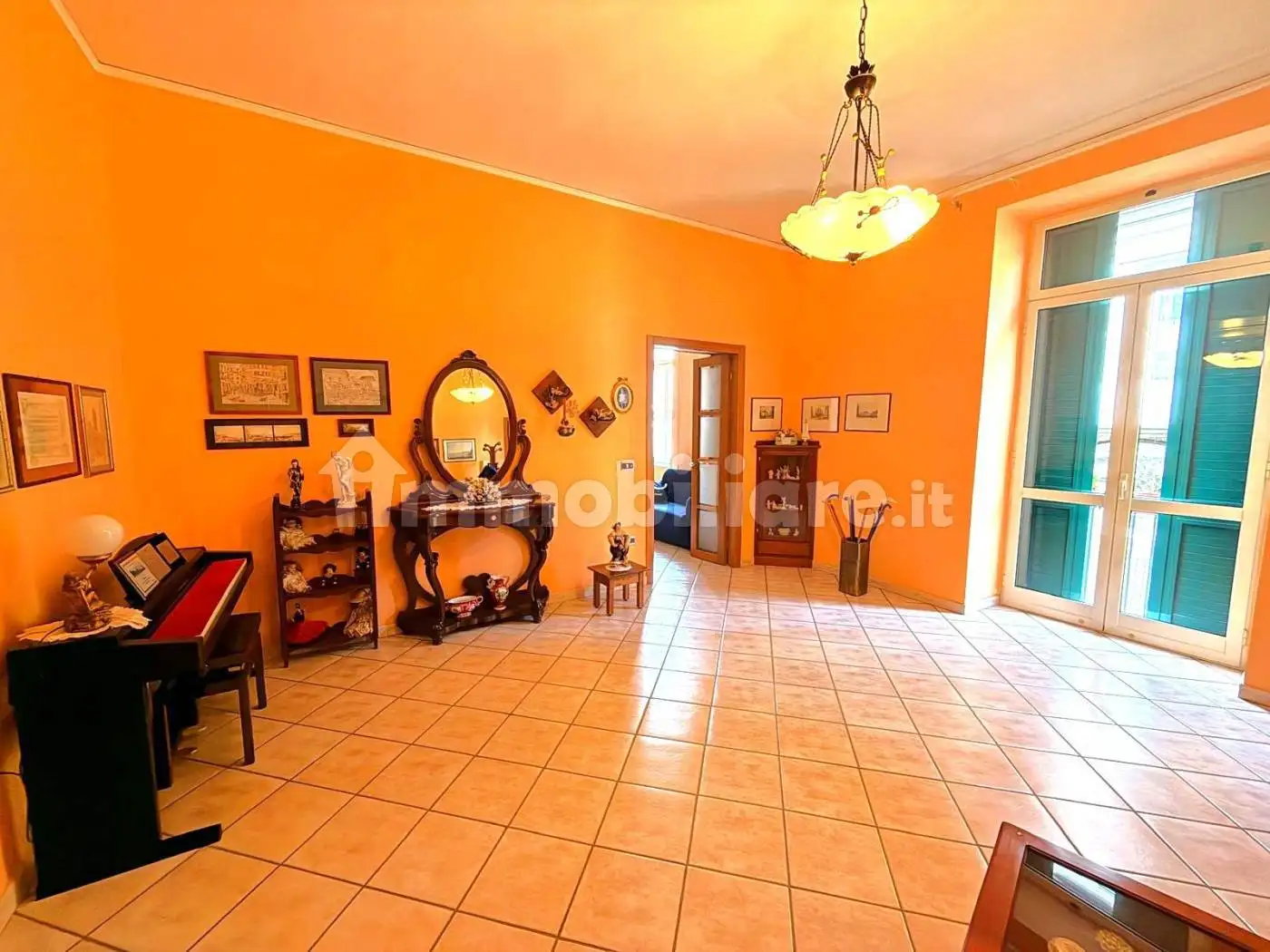 Appartamento in vendita a Napoli