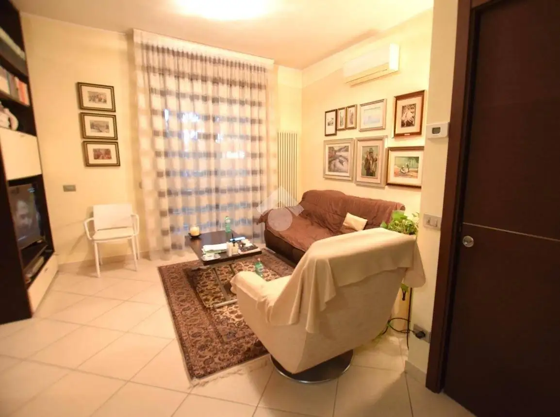 Trilocale ottimo stato, secondo piano, Centro, Cassina de' Pecchi - foto 4