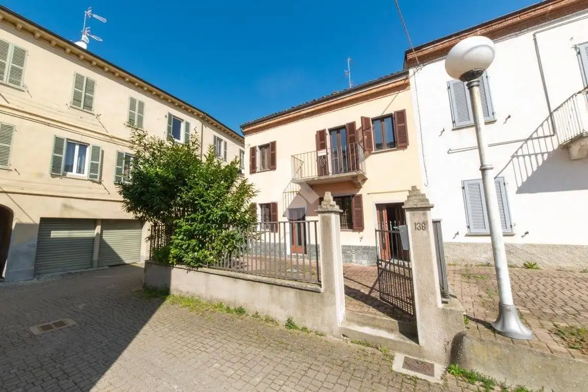 Rustico - Casale in vendita a Casale Monferrato