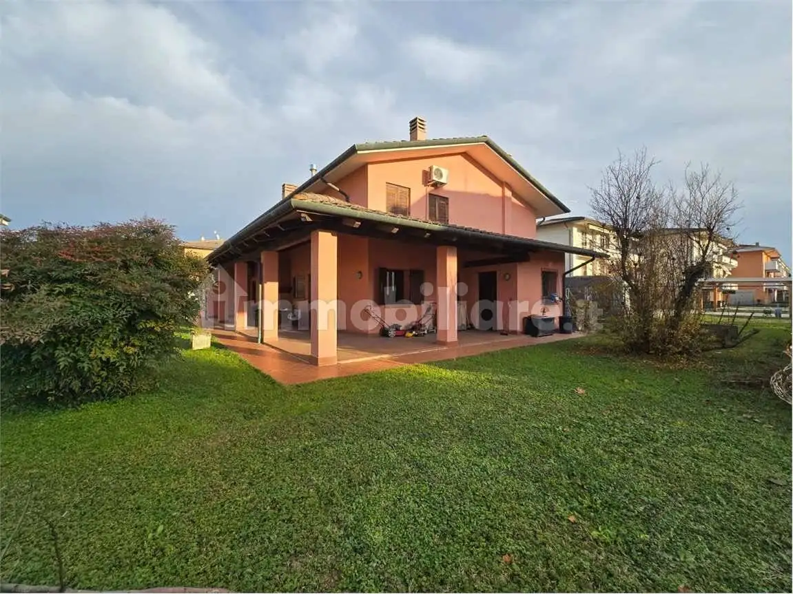 Villa in vendita a Torri di Quartesolo