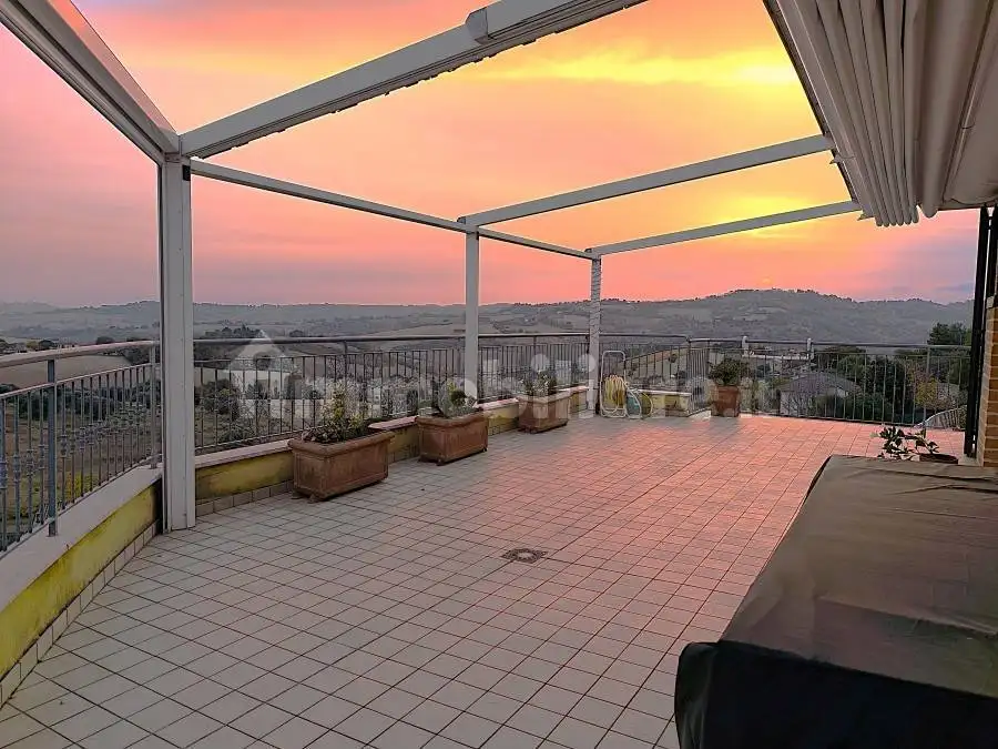 Villa in vendita a Ancona