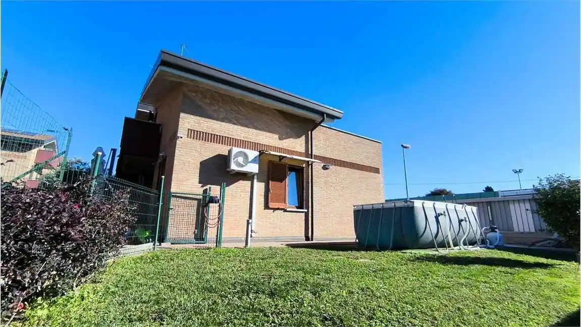 Appartamento in vendita a Lomazzo