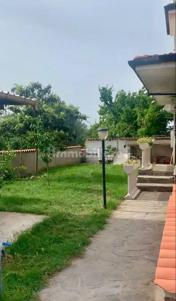 Villa bifamiliare via Lago di Garda 5, Cioccati, Zucchetti, Nettuno - foto 4