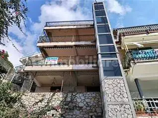 Appartamento in asta a Taormina