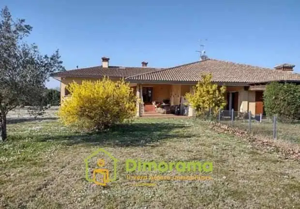 Villa in vendita a Cesena