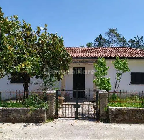 Villa in vendita a Casalvieri