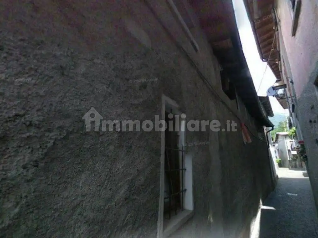 Appartamento in asta a Lasnigo