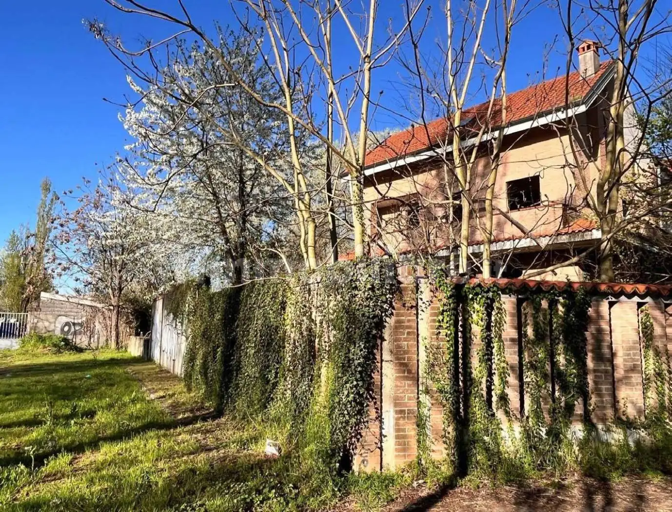 Villa in asta a Assago