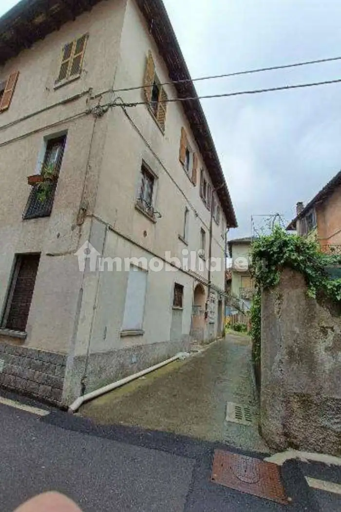 Appartamento in asta a Lurate Caccivio