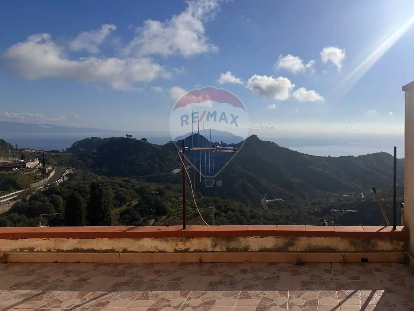 Casa indipendente in vendita a Casalvecchio Siculo
