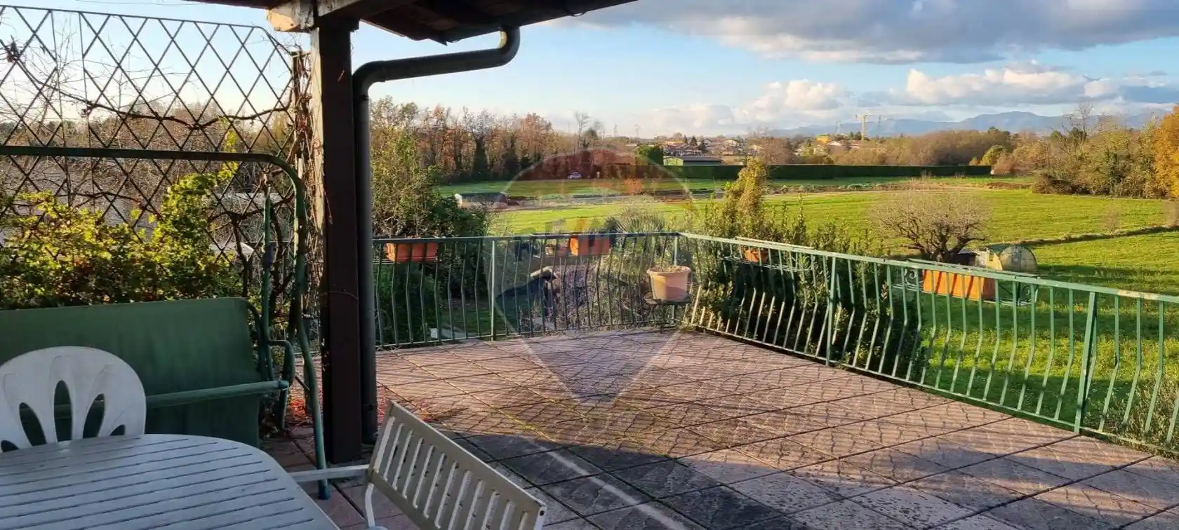 Appartamento in vendita a Lesmo