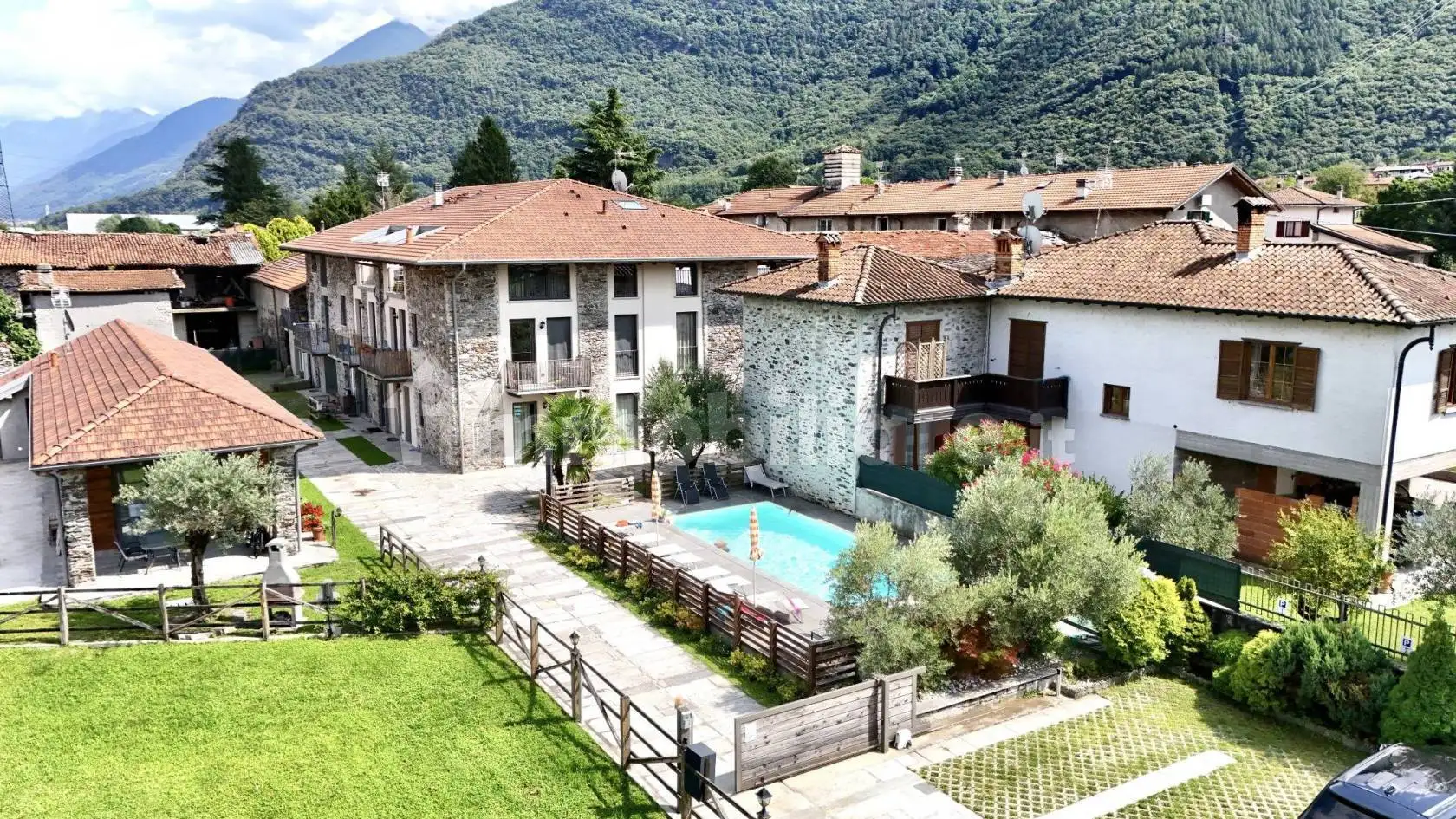 Appartamento in vendita a Colico