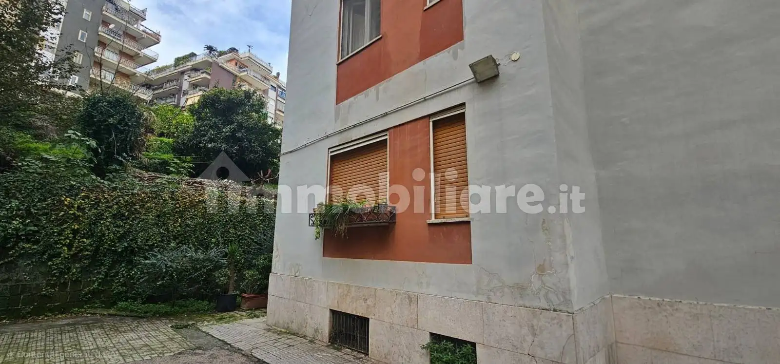 Appartamento in vendita a Napoli