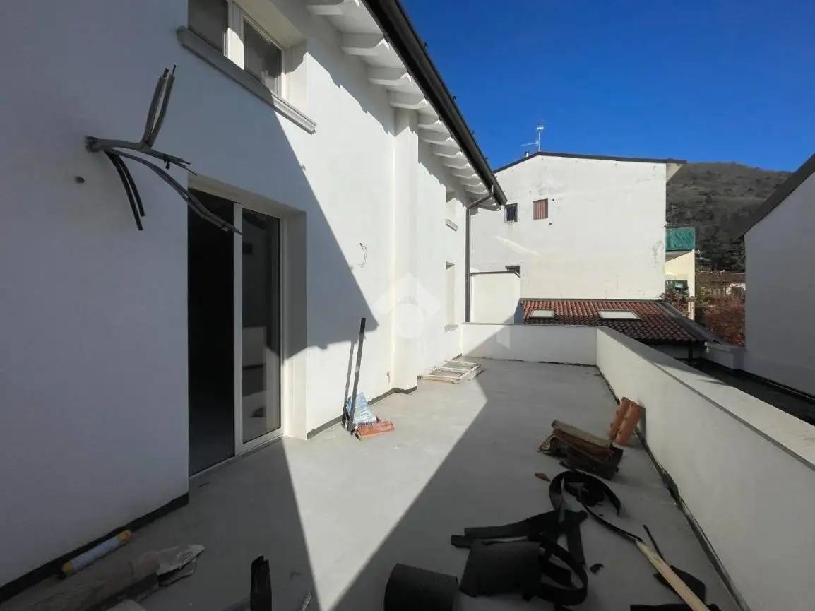 Trilocale via Ponte Fabbro 82, Centro, Cologne - foto 3