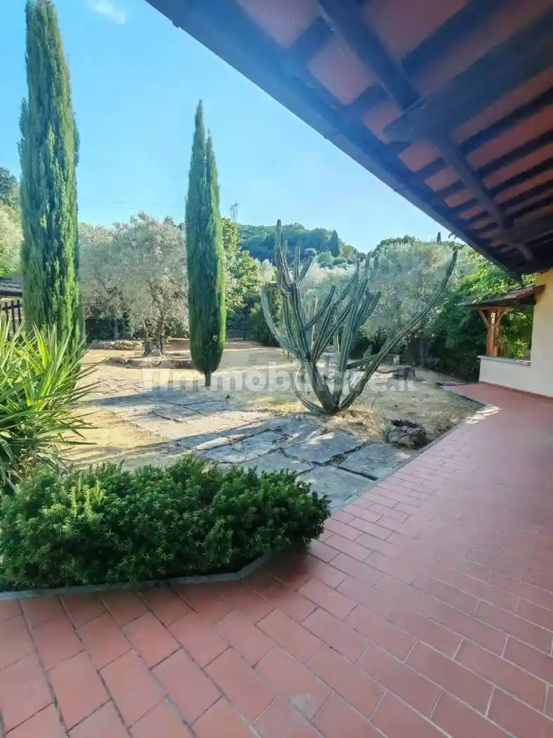 Villa in vendita a Quarrata