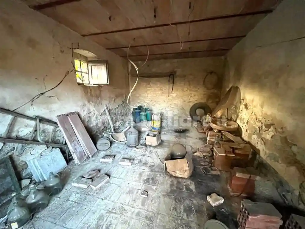 Rustico, da ristrutturare, 100 m², Albergo, Civitella in Val di Chiana - foto 3