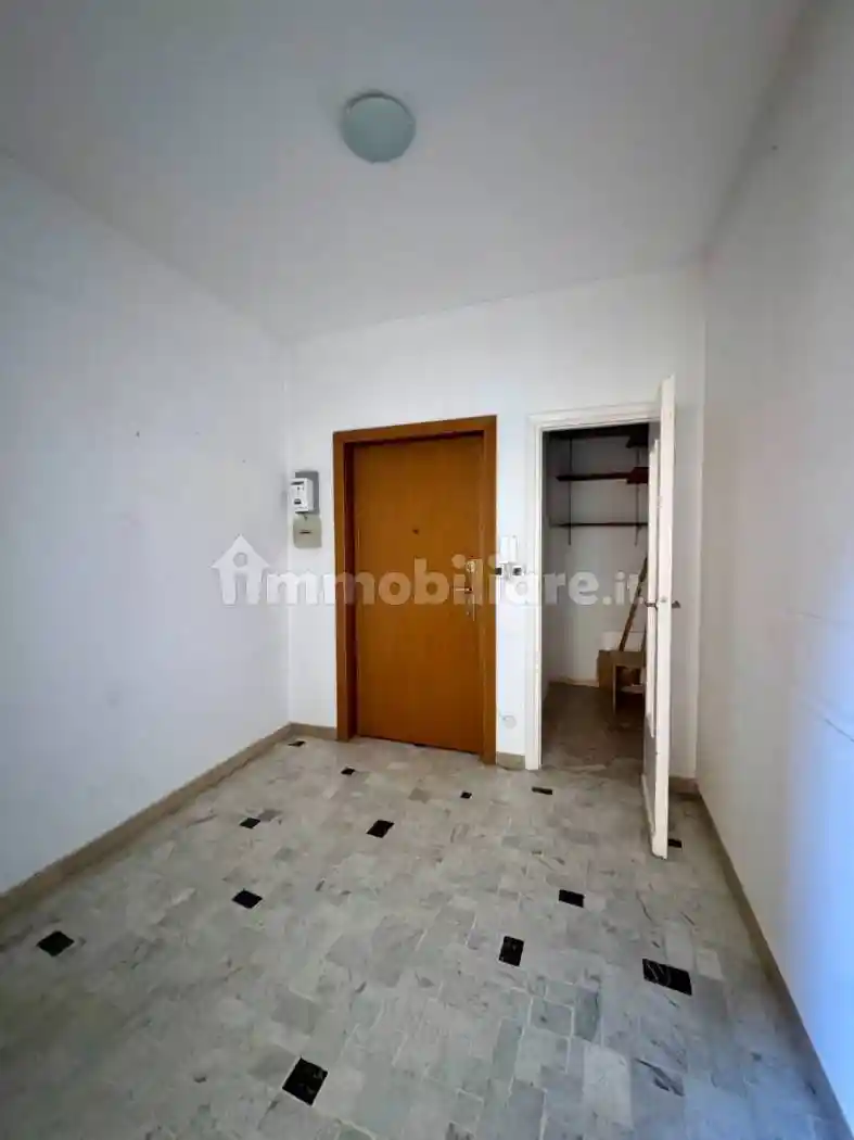 Appartamento via Ludovico Lazzaro Zamenhof 12, Corso San Gottardo, Milano - foto 5