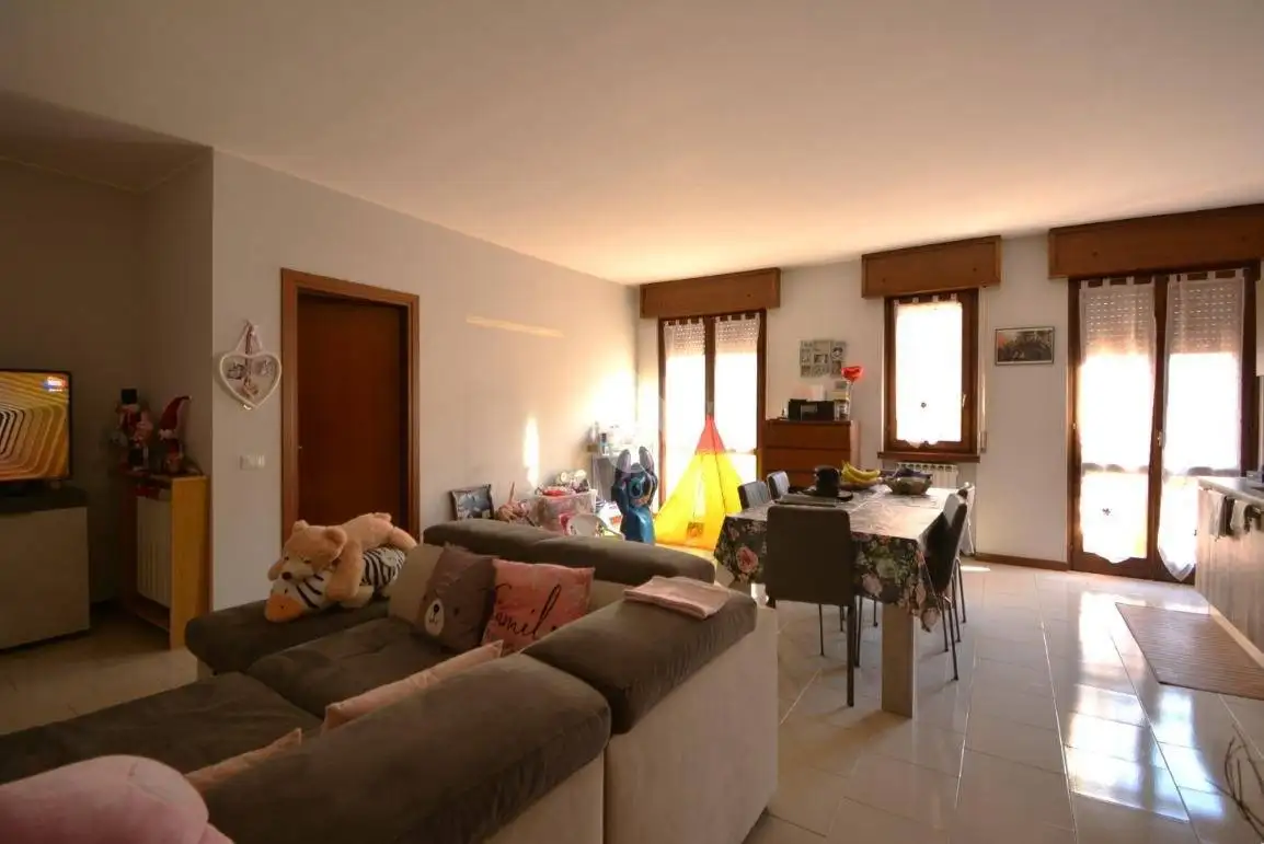Appartamento in vendita a Brembate