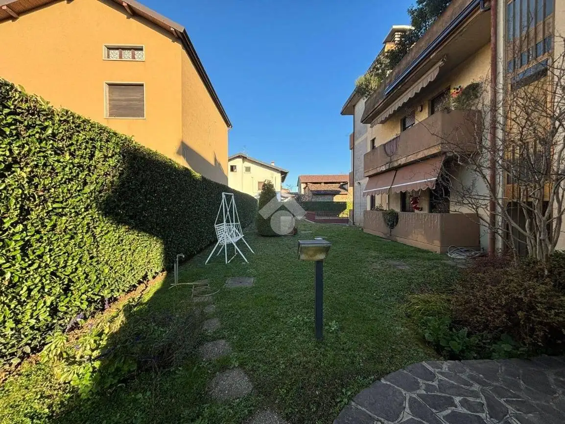 Bilocale via Crespi 18, Centro, Brembate - foto 3