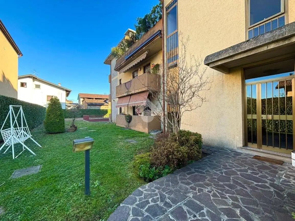 Bilocale via Crespi 18, Centro, Brembate - foto 4