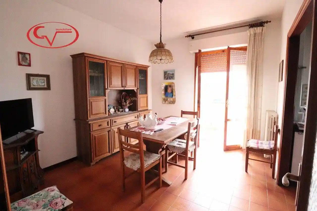 Appartamento in vendita a Bucine