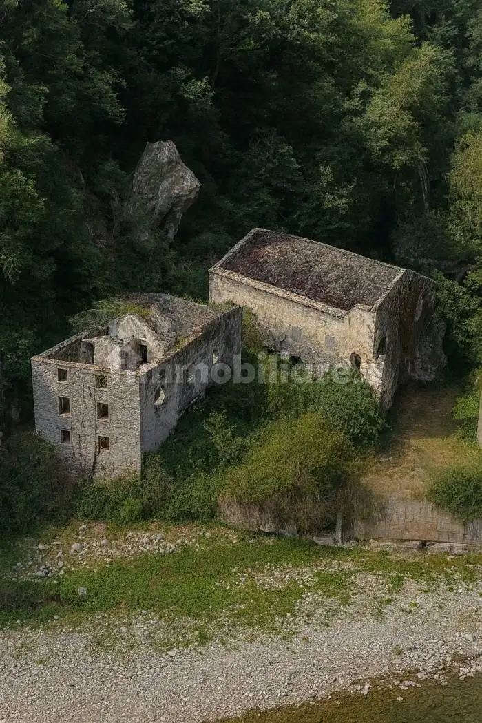 Palazzo - Edificio in vendita a Genova
