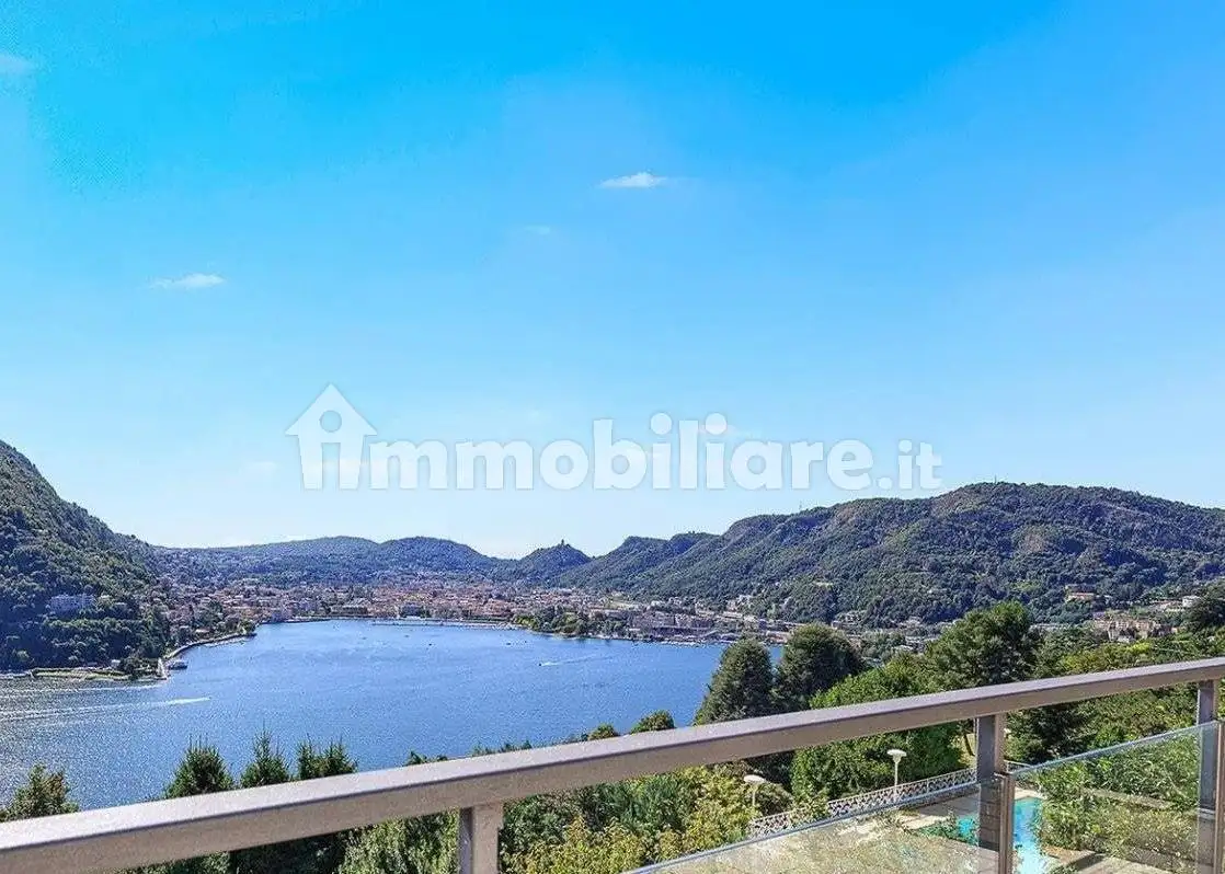 Villa in vendita a Como