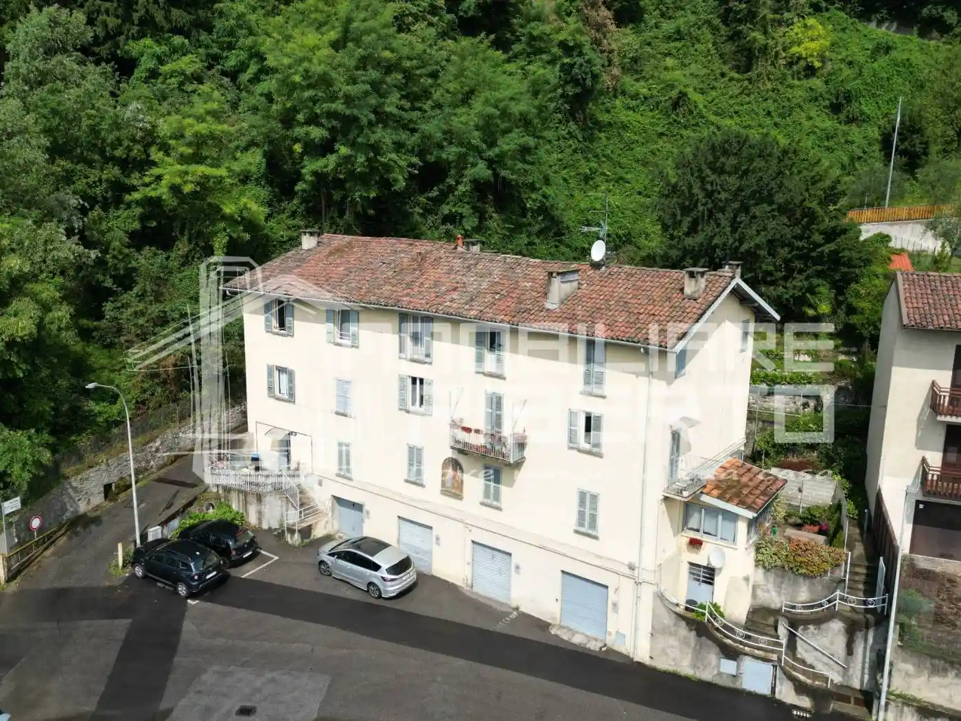 Palazzo - Edificio in Vendita - foto 2