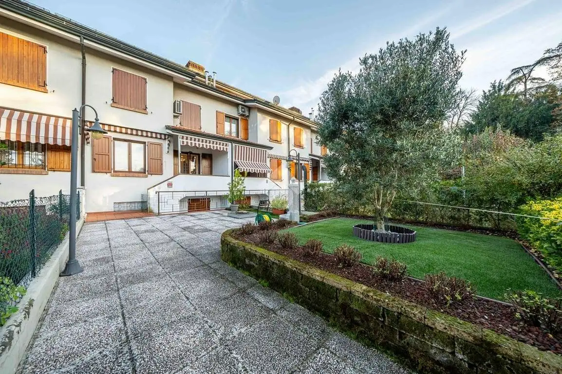 Villetta a schiera in vendita a Sant'Ilario d'Enza