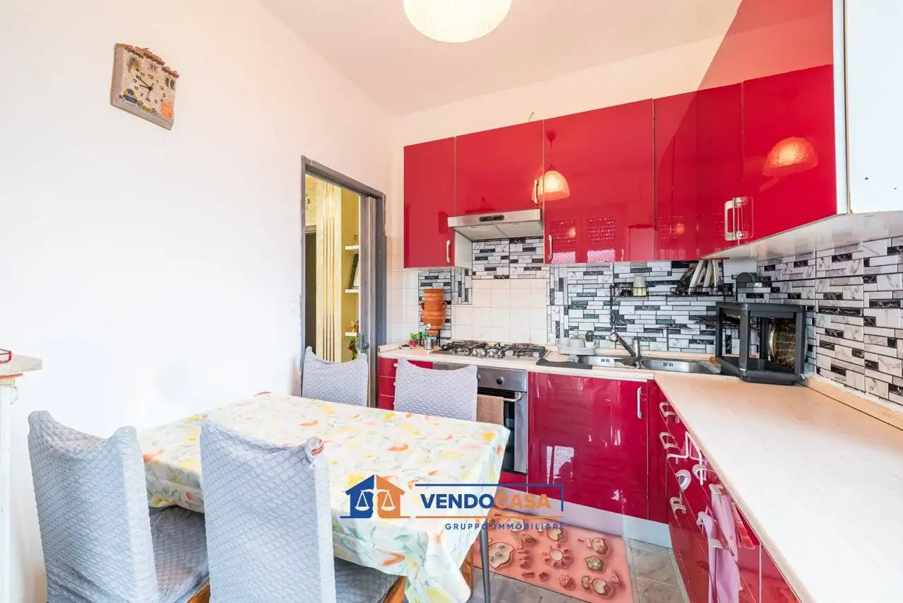 Appartamento via Roberto Blanchi di Roascio 20, Centro, Dronero - foto 2