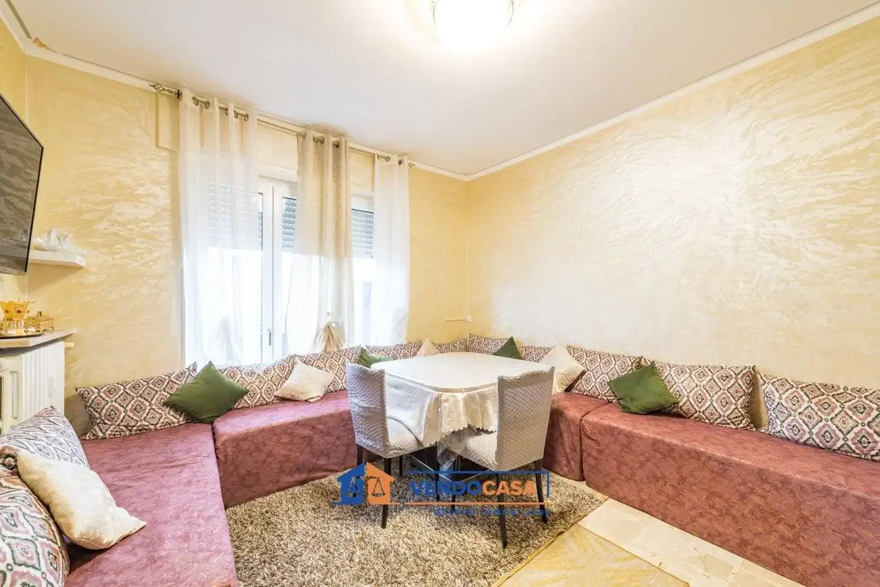 Appartamento via Roberto Blanchi di Roascio 20, Centro, Dronero - foto 4