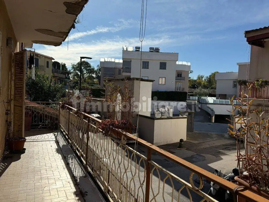 Appartamento in vendita a Napoli