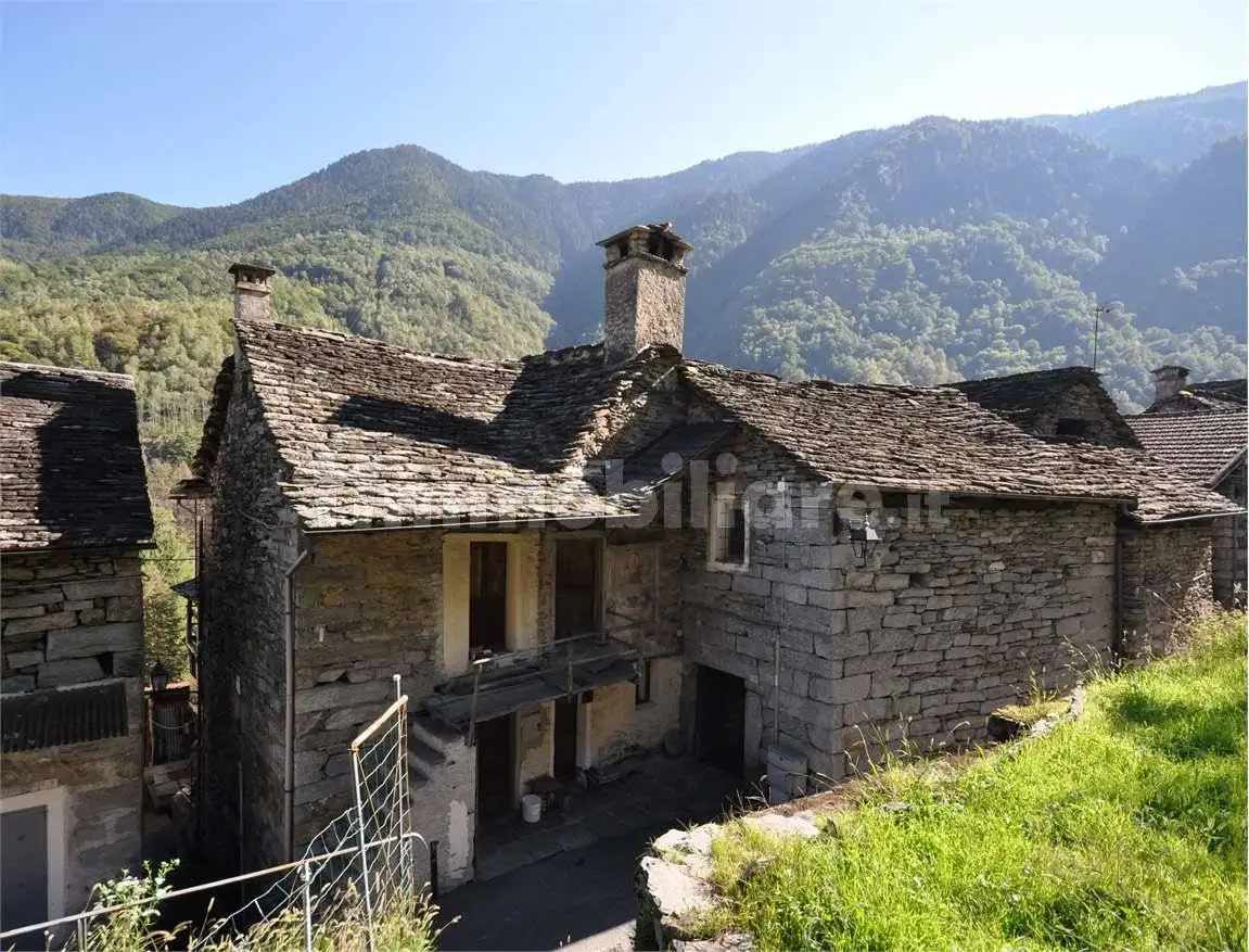 Appartamento in vendita a Borgomezzavalle