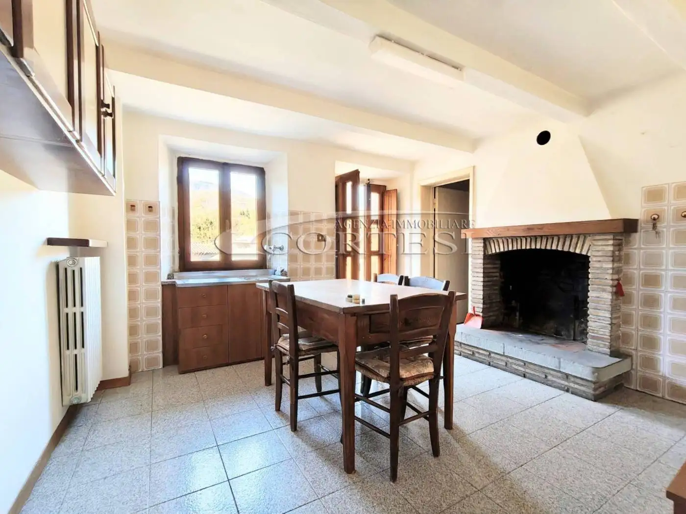 Appartamento in vendita a Caprese Michelangelo