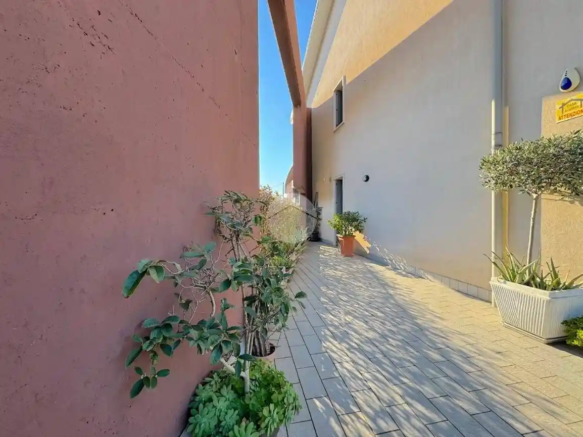 Trilocale via G. Verdi 3, Beccacivetta Azzano, Castel d'Azzano - foto 5