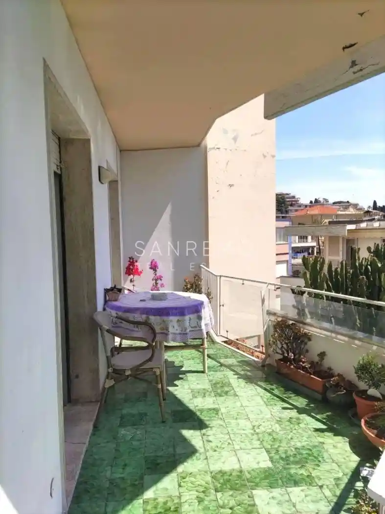 Trilocale da ristrutturare, secondo piano, Solaro, Sanremo - foto 3