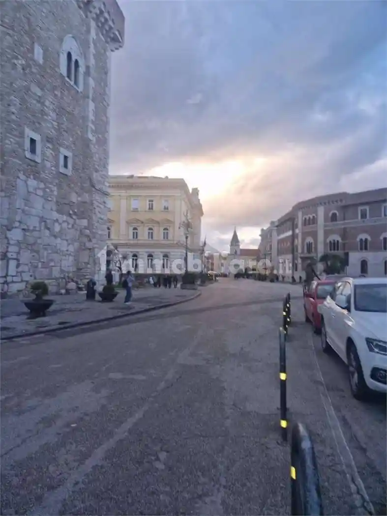 Monolocale piazza Castello, Centro Storico, Benevento - foto 4