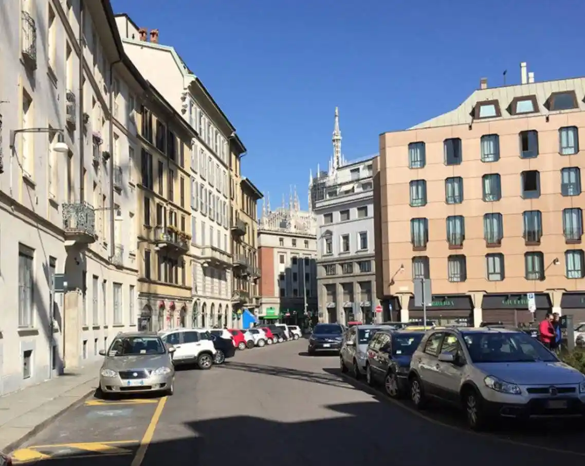 Mansarda piazza Santo Stefano 5, Borgogna - Largo Augusto, Milano - foto 4