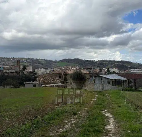 Rustico - Casale in vendita a Campli